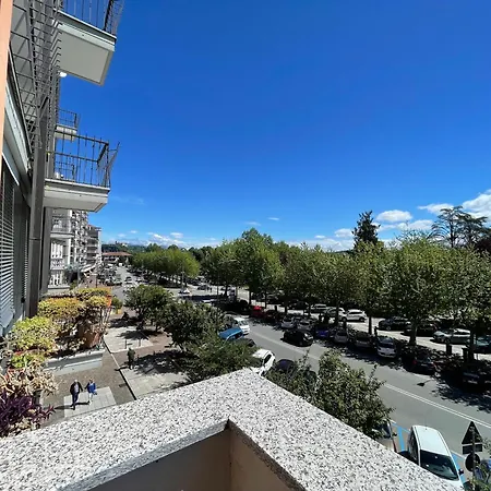 Apartment The Luxe By Maiden Art Arona